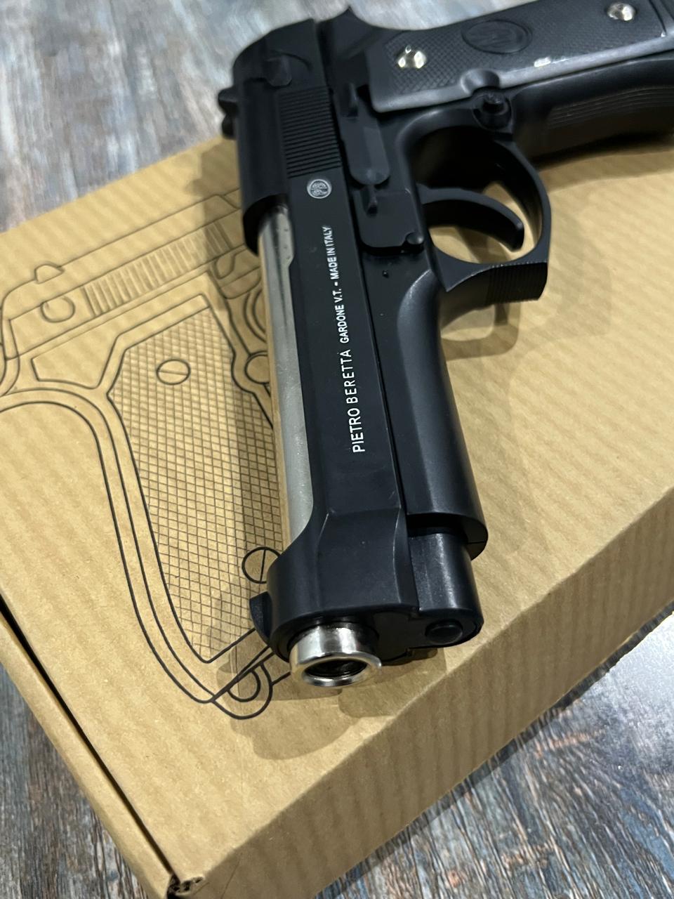 Black+Silver Beretta Toy Gun!