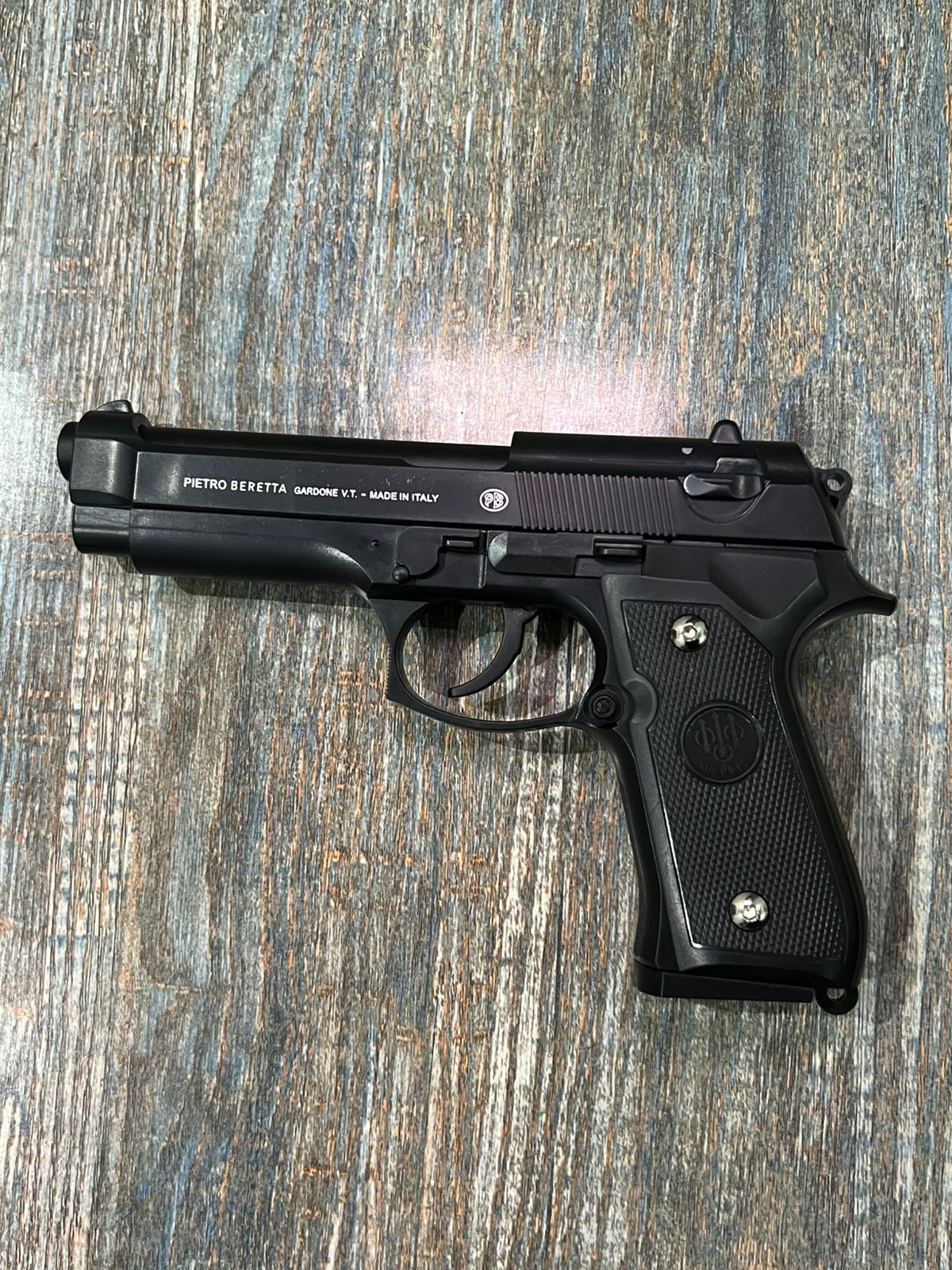 Full Black Petrio Beretta Gun Toy